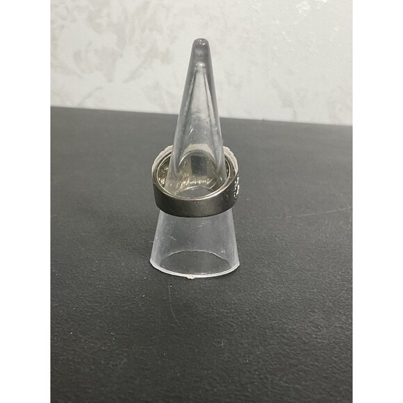 Vintage Silver Ring With Black Stone & Ornate Design - Picture 4 of 5